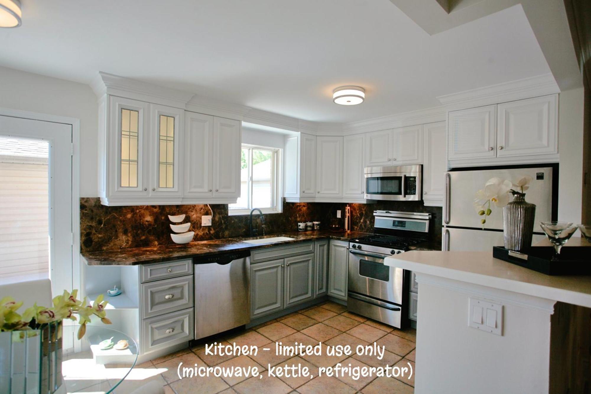 Welcome Home! Acores Bed & Breakfast Toronto Ngoại thất bức ảnh