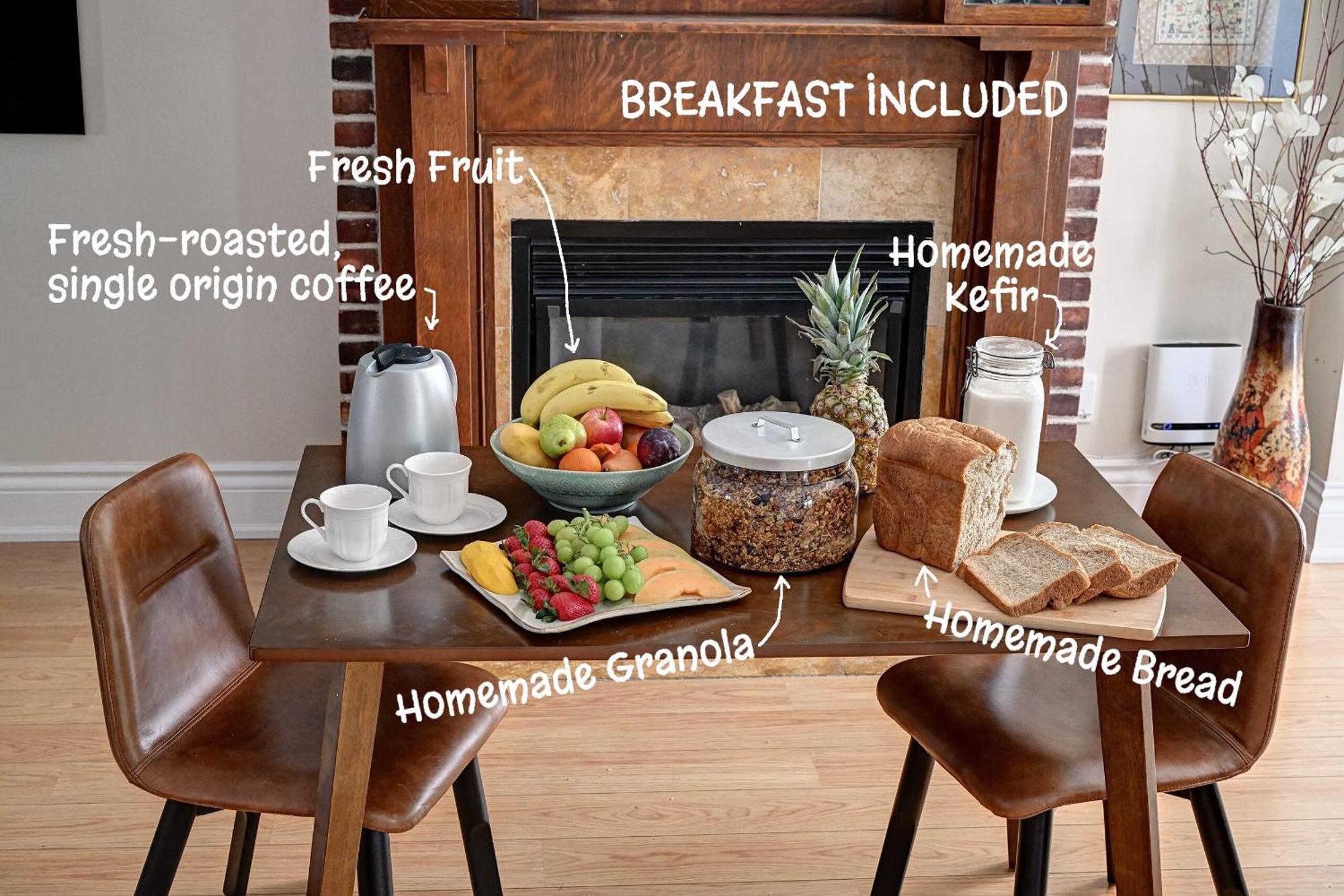 Welcome Home! Acores Bed & Breakfast Toronto Ngoại thất bức ảnh